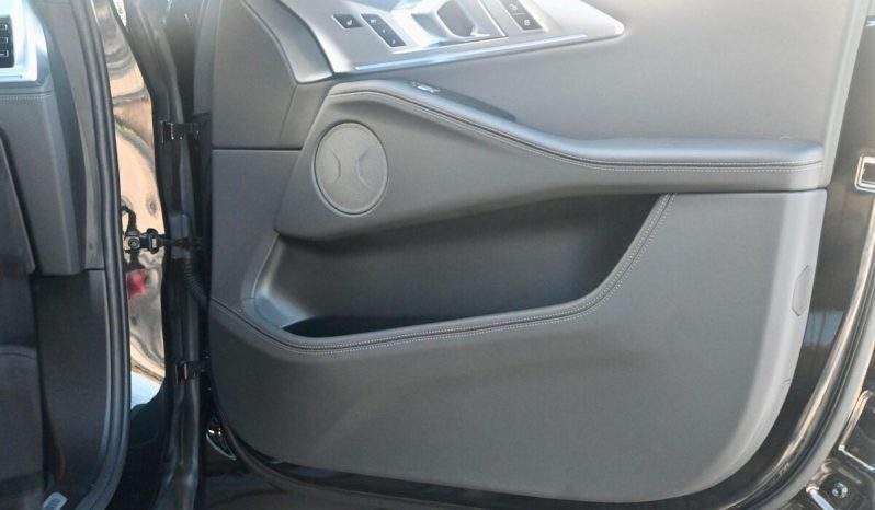 2023 BMW XM full