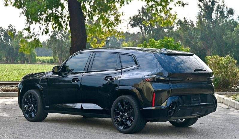 2023 BMW XM full