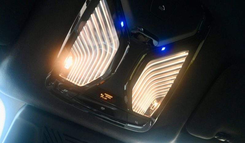 2023 BMW XM full