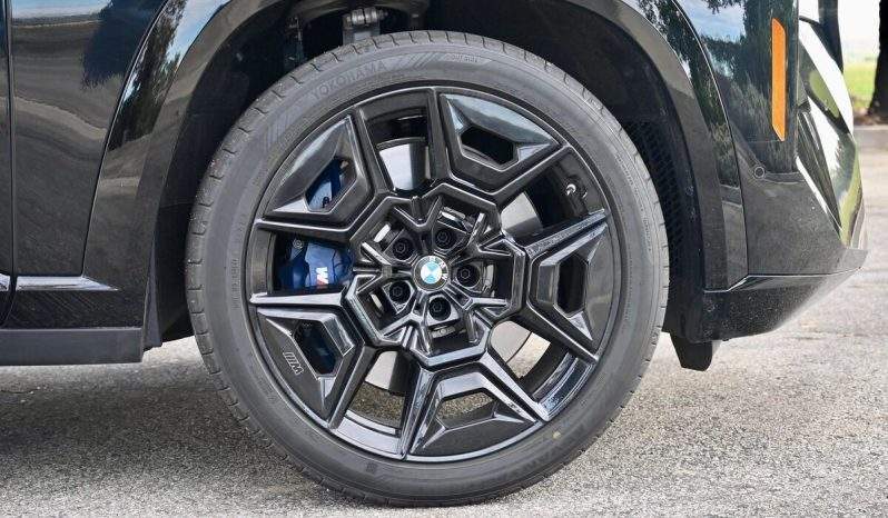 2023 BMW XM full